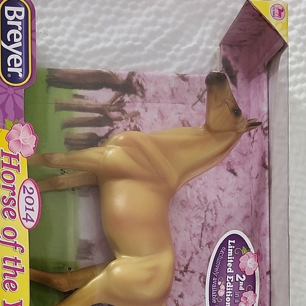Breyer Golden Horse of the Year 2014